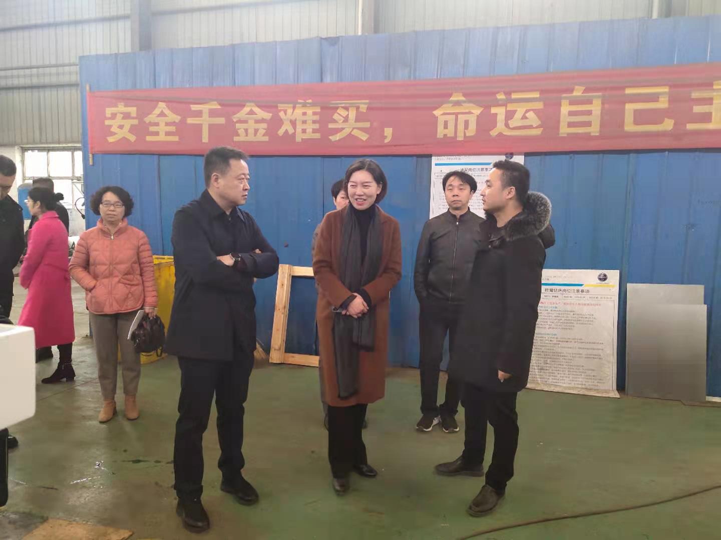 湖南麥克斯攪拌捏合設(shè)備有限公司,湘潭攪拌混合設(shè)備生產(chǎn)銷售,湘潭立式捏合機生產(chǎn)銷售 湖南麥克斯攪拌捏合設(shè)備有限公司,湘潭攪拌混合設(shè)備生產(chǎn)銷售,湘潭立式捏合機生產(chǎn)銷售